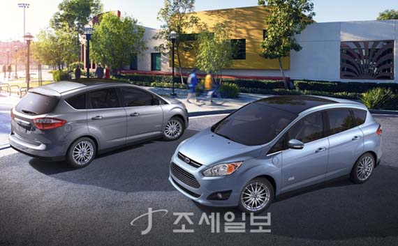  C-MAX ̺긮尡 2013 CES   ƴ.