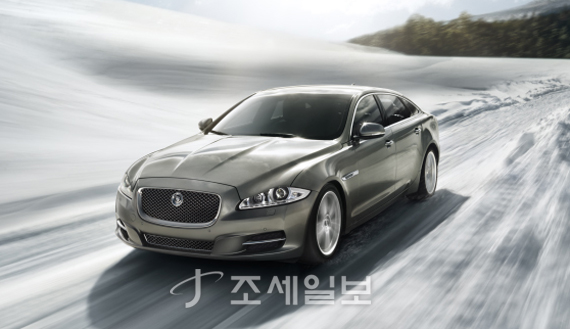 Ծ XJ 3.0  AWD